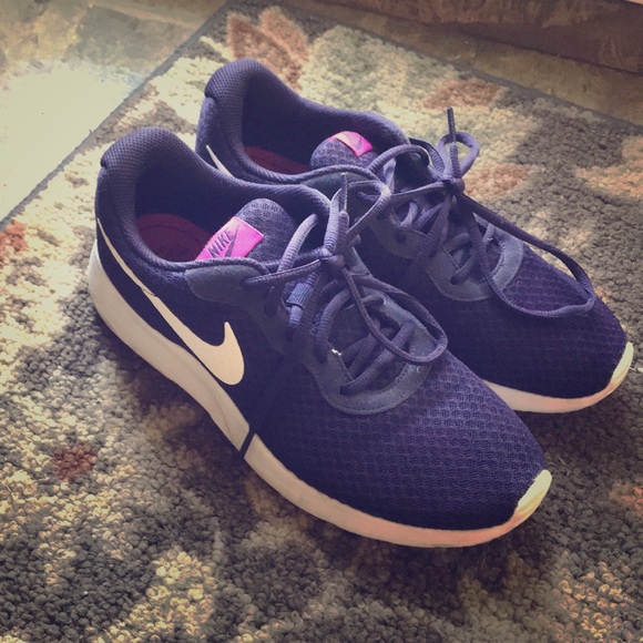 dark purple roshes